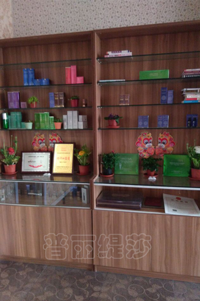 嘿嘿连载黄色柜