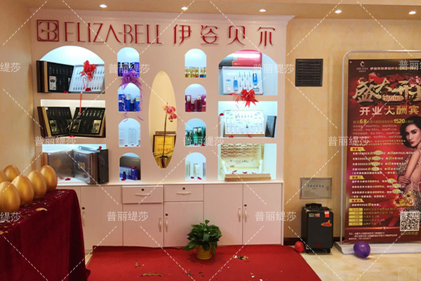 嘿嘿连载黄色柜