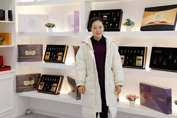 嘿嘿视频在线观看算是正规嘿嘿连载污版吗？曹女士签约成功