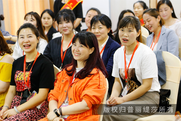 嘿嘿视频下载商用心听